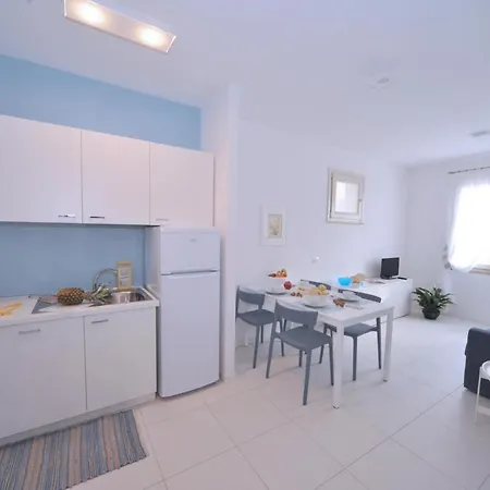 Apartment Aida *
